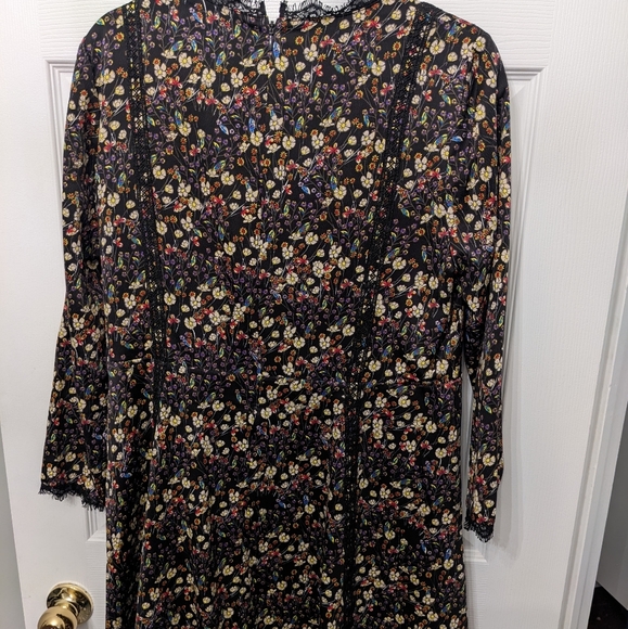 French Connection Flower Black dress with Lace Details - Picture 6 of 7